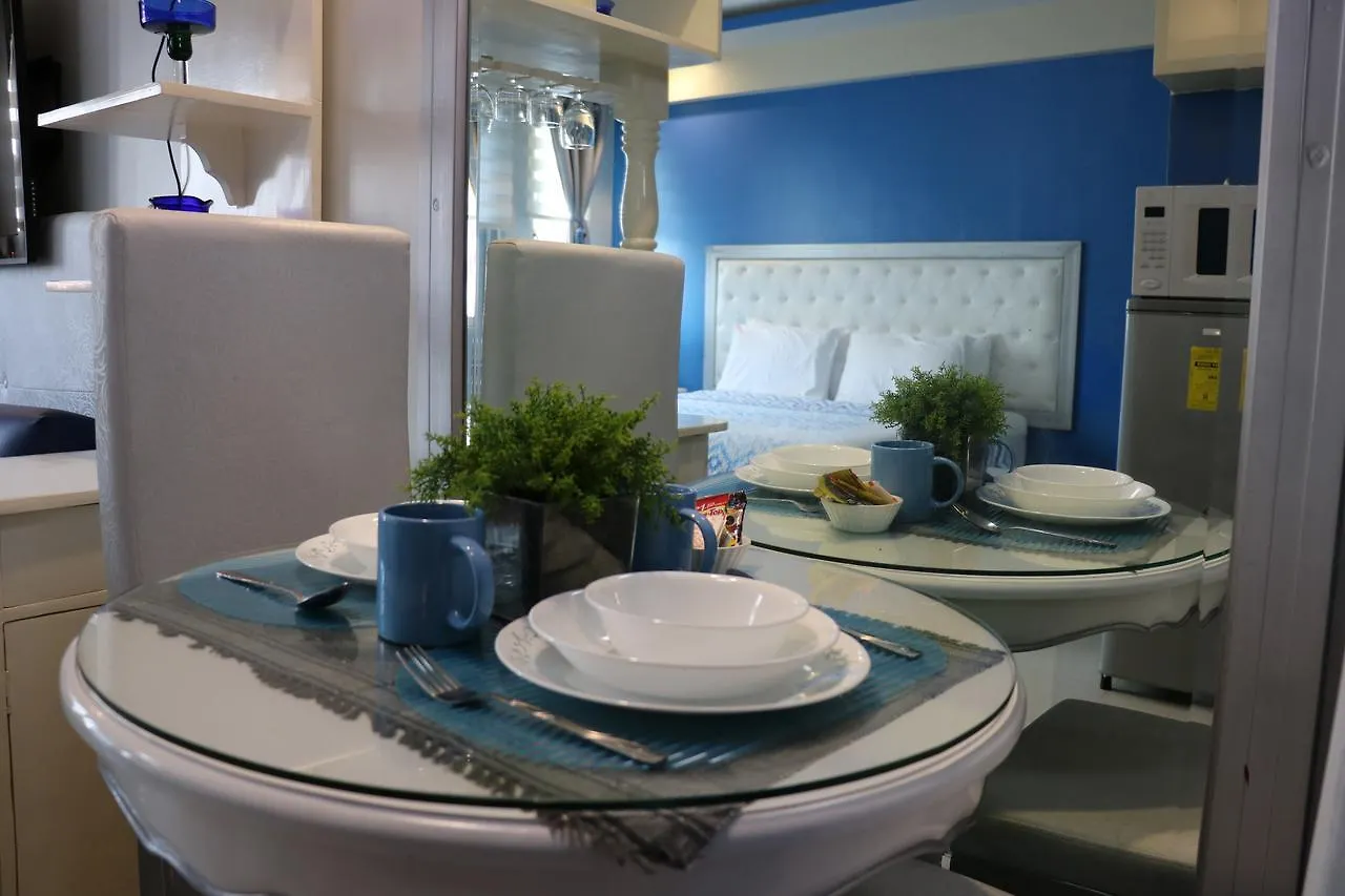 One Palm Tree Villas Manila 0*,